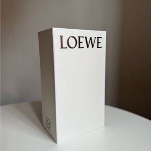 Loewe White Display Box 12,5x4,5x7 " Good condition